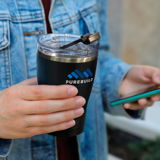 Archie Vacuum Cups Feature